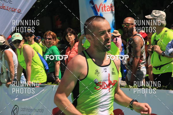 Buy your photos of the eventMeia Maratona Guimares 2016 on Fotop
