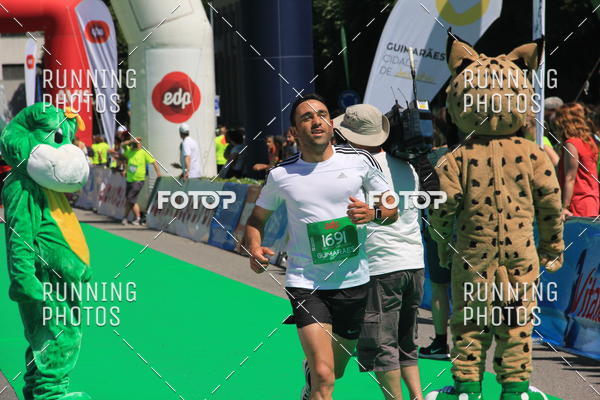 Buy your photos of the eventMeia Maratona Guimares 2016 on Fotop