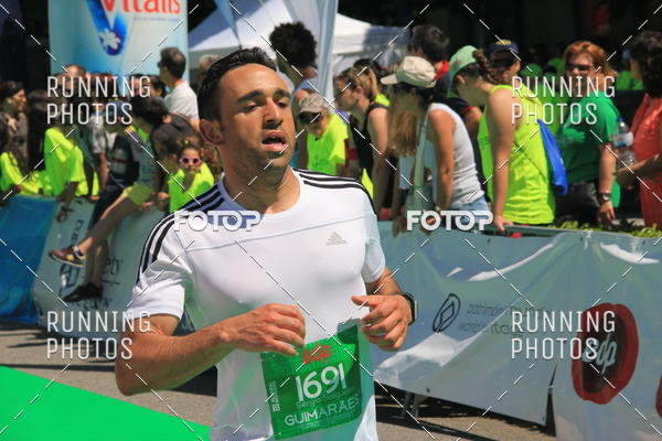 Buy your photos of the eventMeia Maratona Guimares 2016 on Fotop