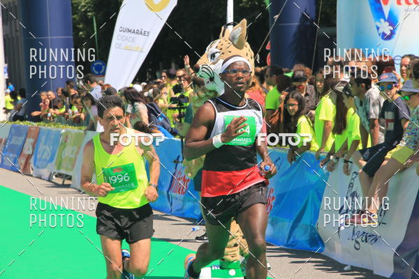Buy your photos of the eventMeia Maratona Guimares 2016 on Fotop