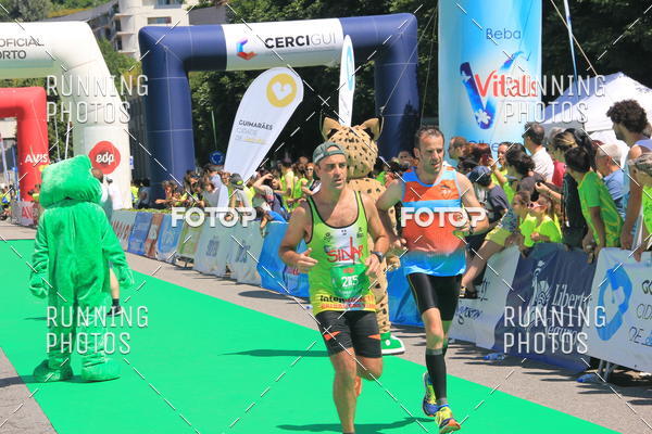 Buy your photos of the eventMeia Maratona Guimares 2016 on Fotop