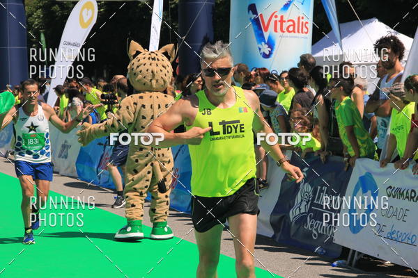 Buy your photos of the eventMeia Maratona Guimares 2016 on Fotop