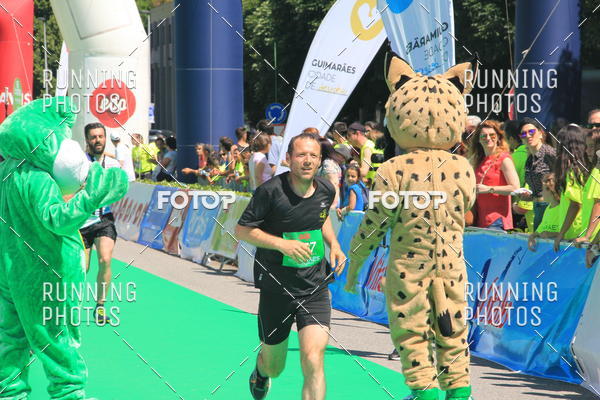 Buy your photos of the eventMeia Maratona Guimares 2016 on Fotop