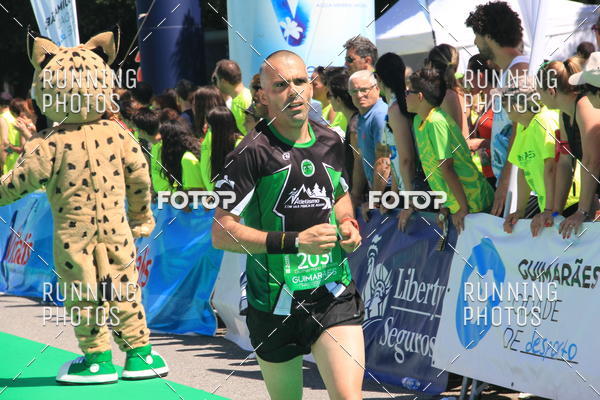 Buy your photos of the eventMeia Maratona Guimares 2016 on Fotop
