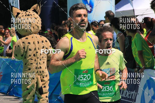 Buy your photos of the eventMeia Maratona Guimares 2016 on Fotop