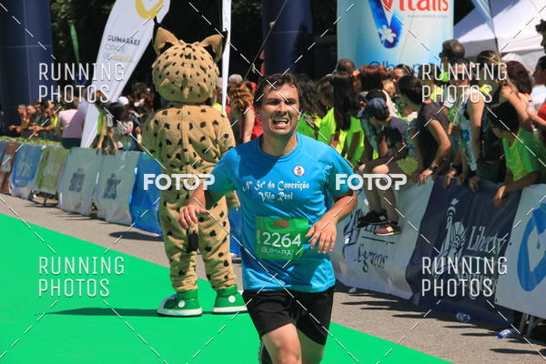 Buy your photos of the eventMeia Maratona Guimares 2016 on Fotop