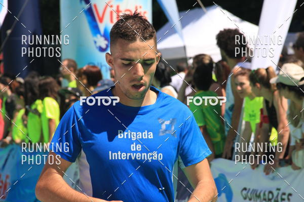 Buy your photos of the eventMeia Maratona Guimares 2016 on Fotop