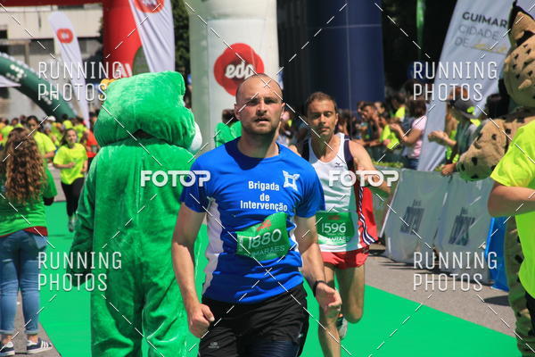 Buy your photos of the eventMeia Maratona Guimares 2016 on Fotop