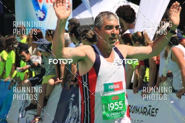 Buy your photos of the eventMeia Maratona Guimares 2016 on Fotop