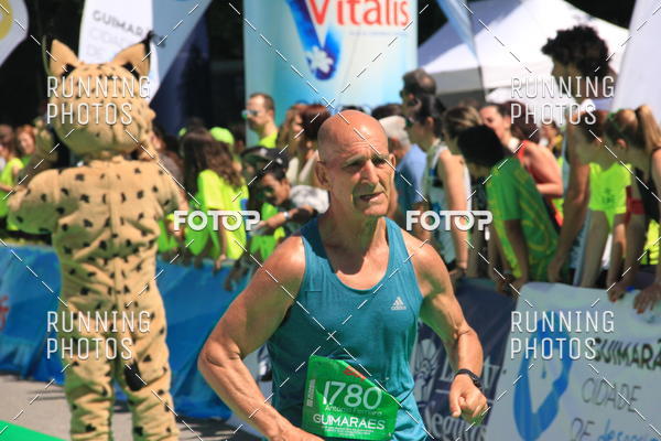 Buy your photos of the eventMeia Maratona Guimares 2016 on Fotop