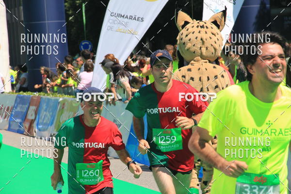 Buy your photos of the eventMeia Maratona Guimares 2016 on Fotop
