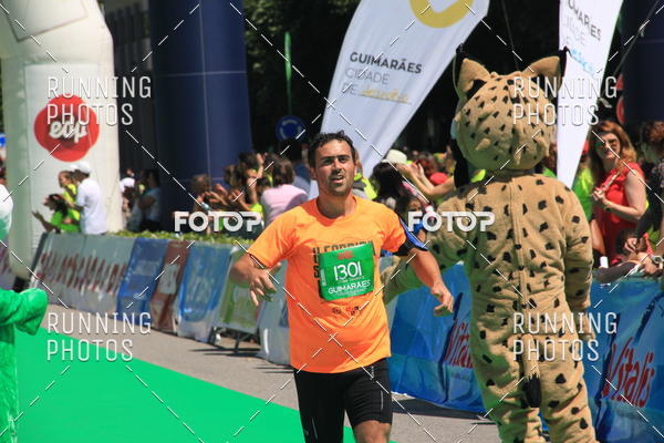 Buy your photos of the eventMeia Maratona Guimares 2016 on Fotop