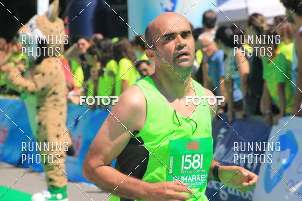 Buy your photos of the eventMeia Maratona Guimares 2016 on Fotop