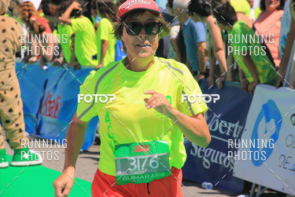 Buy your photos of the eventMeia Maratona Guimares 2016 on Fotop