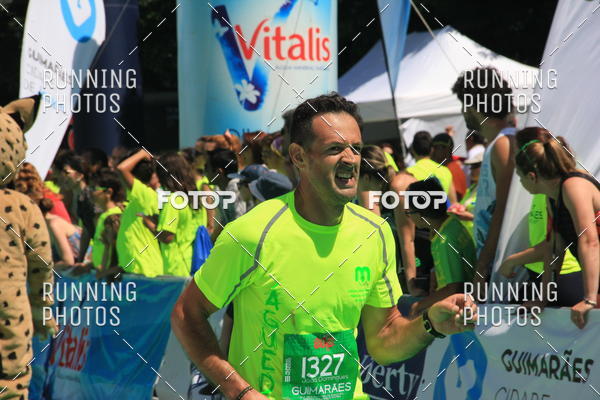 Buy your photos of the eventMeia Maratona Guimares 2016 on Fotop