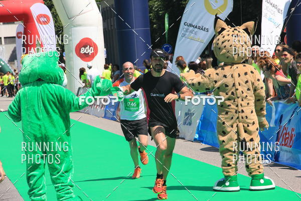 Buy your photos of the eventMeia Maratona Guimares 2016 on Fotop