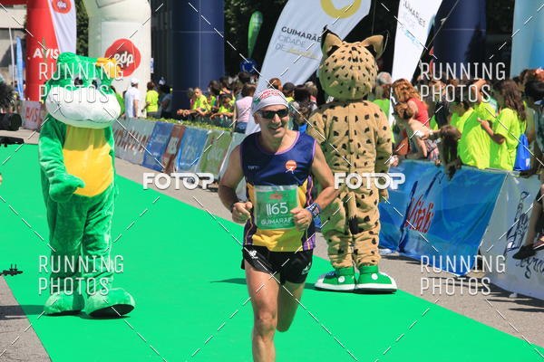 Buy your photos of the eventMeia Maratona Guimares 2016 on Fotop