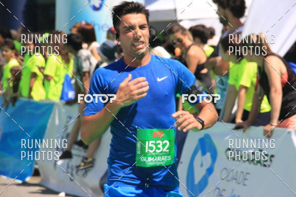 Buy your photos of the eventMeia Maratona Guimares 2016 on Fotop