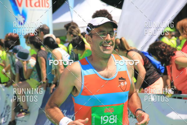 Buy your photos of the eventMeia Maratona Guimares 2016 on Fotop