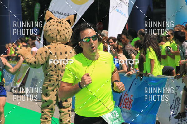 Buy your photos of the eventMeia Maratona Guimares 2016 on Fotop