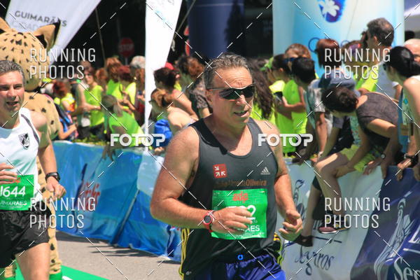 Buy your photos of the eventMeia Maratona Guimares 2016 on Fotop