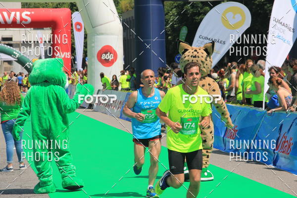 Buy your photos of the eventMeia Maratona Guimares 2016 on Fotop