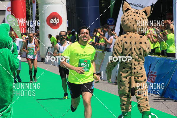 Buy your photos of the eventMeia Maratona Guimares 2016 on Fotop