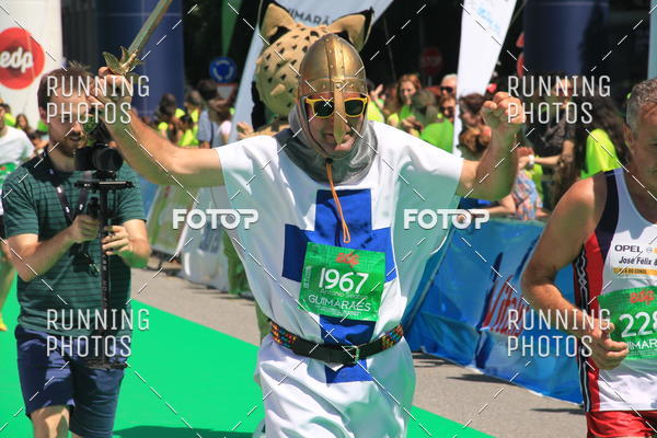 Buy your photos of the eventMeia Maratona Guimares 2016 on Fotop