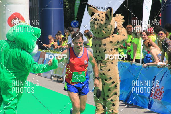 Buy your photos of the eventMeia Maratona Guimares 2016 on Fotop