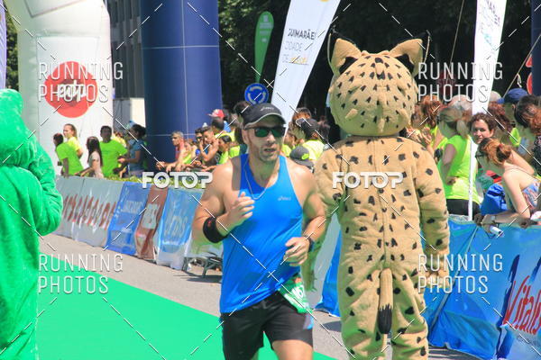 Buy your photos of the eventMeia Maratona Guimares 2016 on Fotop
