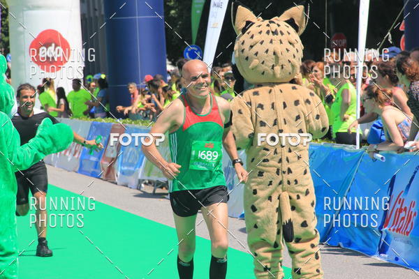Buy your photos of the eventMeia Maratona Guimares 2016 on Fotop