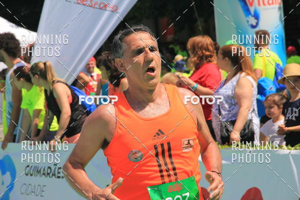 Buy your photos of the eventMeia Maratona Guimares 2016 on Fotop