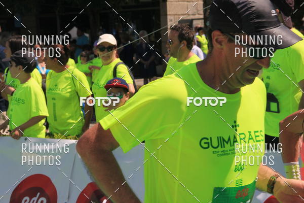 Buy your photos of the eventMeia Maratona Guimares 2016 on Fotop