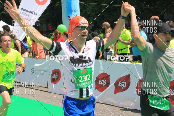 Buy your photos of the eventMeia Maratona Guimares 2016 on Fotop
