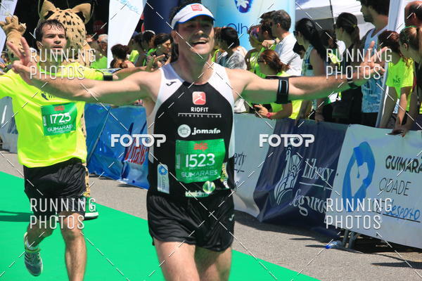 Buy your photos of the eventMeia Maratona Guimares 2016 on Fotop