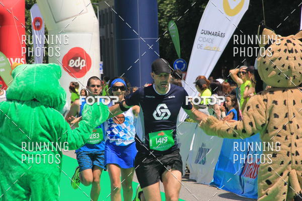 Buy your photos of the eventMeia Maratona Guimares 2016 on Fotop