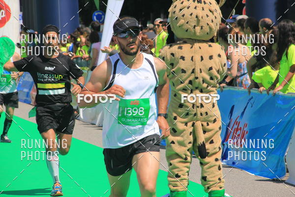 Buy your photos of the eventMeia Maratona Guimares 2016 on Fotop