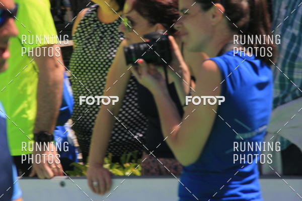 Buy your photos of the eventMeia Maratona Guimares 2016 on Fotop