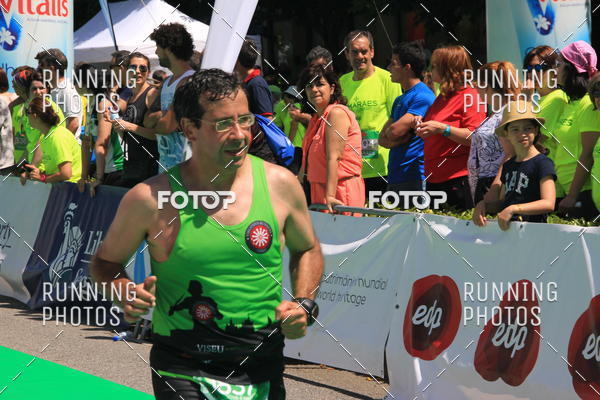 Buy your photos of the eventMeia Maratona Guimares 2016 on Fotop