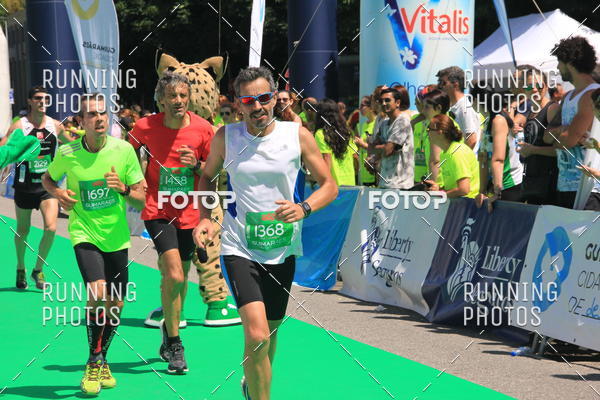 Buy your photos of the eventMeia Maratona Guimares 2016 on Fotop