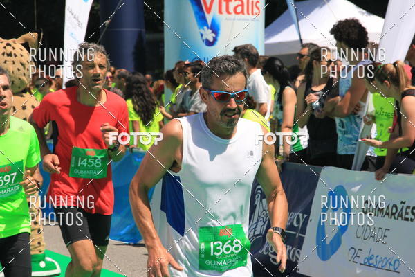 Buy your photos of the eventMeia Maratona Guimares 2016 on Fotop