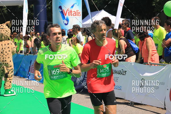 Buy your photos of the eventMeia Maratona Guimares 2016 on Fotop