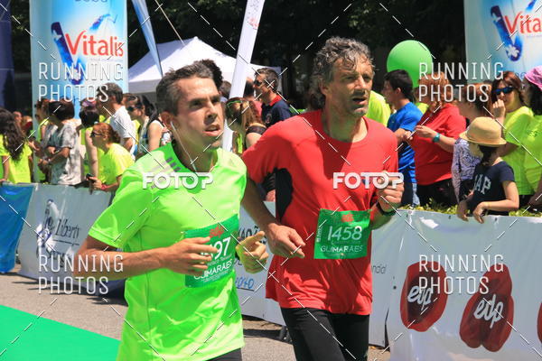 Buy your photos of the eventMeia Maratona Guimares 2016 on Fotop