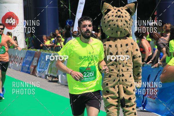 Buy your photos of the eventMeia Maratona Guimares 2016 on Fotop