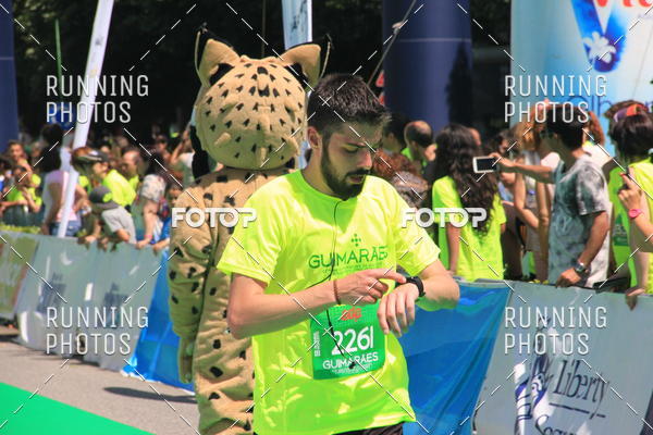 Buy your photos of the eventMeia Maratona Guimares 2016 on Fotop