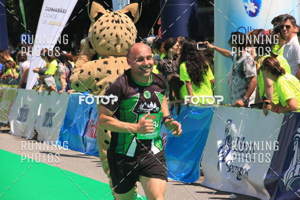 Buy your photos of the eventMeia Maratona Guimares 2016 on Fotop