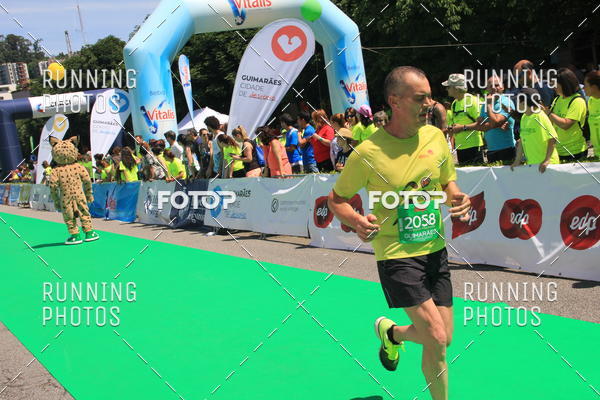 Buy your photos of the eventMeia Maratona Guimares 2016 on Fotop
