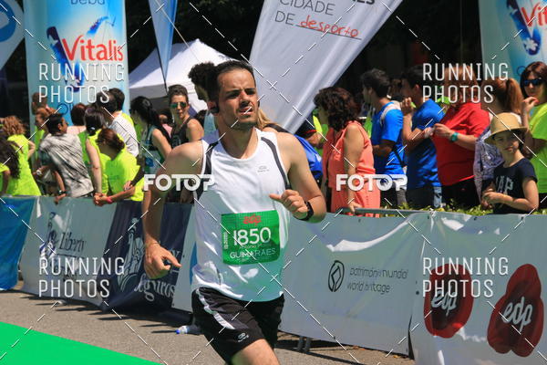 Buy your photos of the eventMeia Maratona Guimares 2016 on Fotop