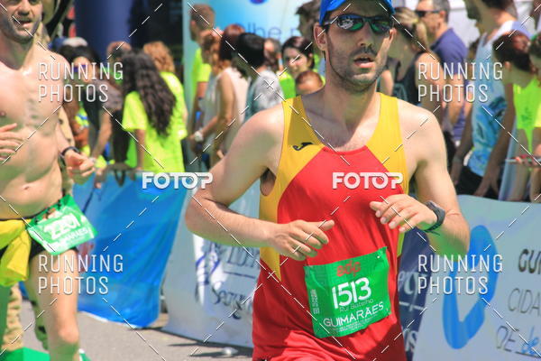 Buy your photos of the eventMeia Maratona Guimares 2016 on Fotop