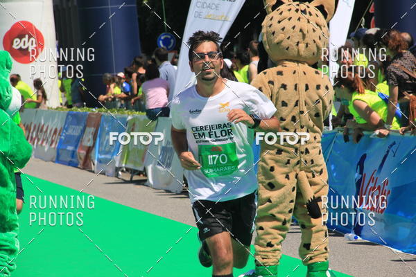 Buy your photos of the eventMeia Maratona Guimares 2016 on Fotop